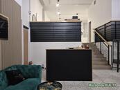 Přenechání zavedeného salonu krasy Praha 8 - Libeň., cena 45000 CZK / objekt / měsíc, nabízí 