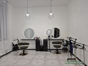 Přenechání zavedeného salonu krasy Praha 8 - Libeň., cena 45000 CZK / objekt / měsíc, nabízí 