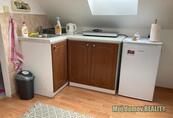 Pronájem atypického podkrovního bytu, Praha 10 Skalka, 5 minut od metra A., cena 16000 CZK / objekt / měsíc, nabízí Můj domov REALITY s.r.o.