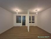 Pronájem bytu 1+kk, 41 m + balkon, Praha 10 Dolní Měcholupy, Ulice Honzíkova., cena 19500 CZK / objekt / měsíc, nabízí Můj domov REALITY s.r.o.