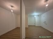 Pronájem bytu 1+kk, 41 m + balkon, Praha 10 Dolní Měcholupy, Ulice Honzíkova., cena 19500 CZK / objekt / měsíc, nabízí Můj domov REALITY s.r.o.