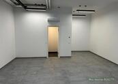 Pronájem obchodního prostoru 53 m², Hartigova Praha 3, Žižkov., cena 46000 CZK / objekt / měsíc, nabízí Můj domov REALITY s.r.o.