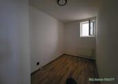 Pronájem pokoje 13 m² v bytě 4+1, Praha 6 Břevnov, ul. Na Břevnovské pláni., cena 8000 CZK / objekt / měsíc, nabízí Můj domov REALITY s.r.o.