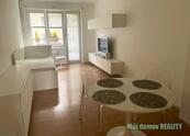 Pronájem útulného bytu 2+1 s balkonem, 55 m² Praha 10, cena 25000 CZK / objekt / měsíc, nabízí 