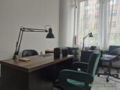 Nabízíme k pronájmu pracovní křesla k pronajmu v zavedeném salonu krásy v atraktivní lokalitě Libeň., cena 5500 CZK / objekt / měsíc, nabízí 