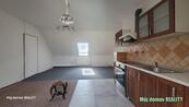 Pronájem podkrovního bytu 4+kk, 103 m, Praha 9 Horní Počernice, ul. Náchodská., cena 24000 CZK / objekt / měsíc, nabízí 
