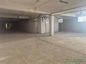 Pronájem autoservisu / skladově-výrobního objektu 695m, Praha -Běchovice., cena 250 CZK / m2 / měsíc, nabízí 