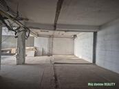 Pronájem autoservisu / skladově-výrobního objektu 595m, Praha -Běchovice., cena 250 CZK / m2 / měsíc, nabízí Můj domov REALITY s.r.o.