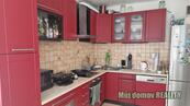 K pronájmu prostorný byt 2+1, 59,7 m² Praha 8, Ládví, ul. Famfulíkova, cena 20000 CZK / objekt / měsíc, nabízí Můj domov REALITY s.r.o.