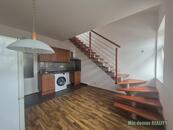Pronájem mezonetového bytu 2+kk, 56 m² po rekonstrukci Praha 9, Vysočany., cena 27500 CZK / objekt / měsíc, nabízí Můj domov REALITY s.r.o.