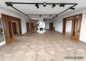 Pronájem reprezentativní Office Villa 801 m² s bazénem a parkováním, Praha 5 Smíchov., cena 180000 CZK / objekt / měsíc, nabízí 