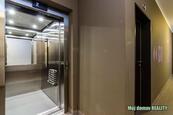 Pronájem bytu 2+kk s balkonem a parkovacím stáním Praha 9, Střížkov., cena 27000 CZK / objekt / měsíc, nabízí 