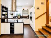 Pronájem prostorného bytu 3+kk, 88 m² Putimská, Praha 4 Písnice., cena 35000 CZK / objekt / měsíc, nabízí Můj domov REALITY s.r.o.