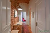 Pronájem plně zařízeného bytu 1+1, 33 m² Praha 2, Nové Město, ul. Hálkova., cena 24500 CZK / objekt / měsíc, nabízí Můj domov REALITY s.r.o.