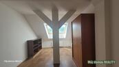Pronájem mezonetového bytu 3+kk (85 m) Praha 16 - Radotín, ul. Věštínská., cena 22000 CZK / objekt / měsíc, nabízí 