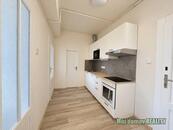 Pronájem zrekonstruovaného bytu 2+1, 57 m² Praha 6, Dejvice, cena 27000 CZK / objekt / měsíc, nabízí Můj domov REALITY s.r.o.