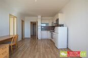 Praha 12 / Modřany, zrekonstruovaný byt 2+KK, cena 18000 CZK / objekt / měsíc, nabízí Obchodsrealitami.cz