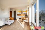 Praha / Horní Počernice, byt 3+KK s terasou, garážovým stáním a sklepem, cena 12960000 CZK / objekt, nabízí 