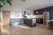 Praha / Lhotka, prostorný byt 3+kk, komora, lodžie, cena 26900 CZK / objekt / měsíc, nabízí Obchodsrealitami.cz