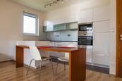 Praha / Háje, byt 2+kk / balkon / sklep / garážové stání, cena 25900 CZK / objekt / měsíc, nabízí Obchodsrealitami.cz