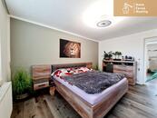 Prodej rozměrného bytu 4+1 se dvěma balkóny, P. Jilemnického, Teplice, cena 4100000 CZK / objekt, nabízí