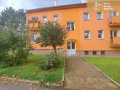 Pronájem bytu 2+1 na kraji města Teplice, cena 8000 CZK / objekt / měsíc, nabízí 