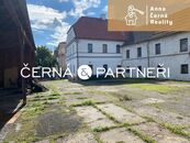 Pronájem nebytového prostoru Bystřany, nám. Jana Koziny 3, cena cena v RK, nabízí 