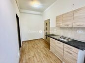 PRODEJ BYTU 1+1, AŠ-JATEČNÍ - IDEÁLNÍ INVESTICE NEBO STARTOVACÍ BYDLENÍ, cena 1090000 CZK / objekt, nabízí Anna Černá Reality