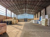 Pronájem skladové haly o ploše 714 m2, cena 50 CZK / m2 / měsíc, nabízí GENERA s. r. o.
