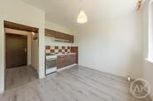 Pronájem 1+1 na Výškovické ulici, cena 7500 CZK / objekt / měsíc, nabízí 