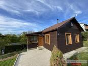 Chata 2+kk se zahradou po rekonstrukci v Hradištku pod Medníkem k trvalému bydlení, cena 19500 CZK / objekt / měsíc, nabízí Ing. Alena Jurásková