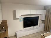 pronájem bytu 1+kk , cena 14000 CZK / objekt / měsíc, nabízí 