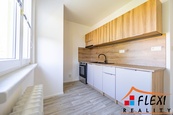 Pronájem bytu 2+1 s lodžií, 50 m2, Karviná - ul.Borovského, cena 14800 CZK / objekt / měsíc, nabízí 