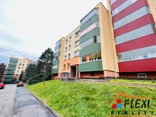 Pronájem prostorného bytu 3+1 se zasklenou lodžií, 83 m2, ul. Okružní, Orlová, cena 11900 CZK / objekt / měsíc, nabízí FLEXI REALITY s.r.o.