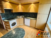 Pronájem prostorného bytu 3+1 se zasklenou lodžií, 83 m2, ul. Okružní, Orlová, cena 13000 CZK / objekt / měsíc, nabízí 