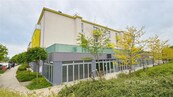 Pronájem bytu 2+kk s balkonem a garážovým stáním, Jesenice u Prahy, cena 21000 CZK / objekt / měsíc, nabízí CENTURY 21 Stereo Reality