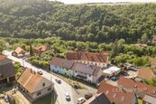 Řadový rodinný dům s vlastní fotovoltaikou, Roztoky u Křivoklátu, cena 8990000 CZK / objekt, nabízí 
