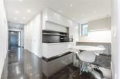 Moderní kancelářské prostory s designovými prvky v honosné vile, Praha 4 - Braník, cena 50000 CZK / objekt / měsíc, nabízí CENTURY 21 Stereo Reality