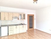Pronájem garsonky, plocha 28 m2, lokalita České Budějovice, Rudolfovská tř., cena 10000 CZK / objekt / měsíc, nabízí Reality V+V