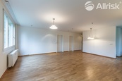 PRODEJ BEZBARIÉROVÉHO BYTU 3+kk, 87 m2 - PRAHA - PROSEK, cena 8990000 CZK / objekt, nabízí Allrisk reality & finance s.r.o.