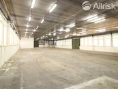 PRONÁJEM TEMPEROVANÉ HALY SE ZÁZEMÍM 900 m2, RAMPOU 60 m2 A VENKOVNÍ PLOCHOU 200 m2, cena 89500 CZK / objekt / měsíc, nabízí Allrisk reality & finance s.r.o.