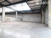 PRONÁJEM NETOPENÝCH SKLADŮ/HAL V KUŘIMI 275-850 m2, cena 1300 CZK / m2 / rok, nabízí Allrisk reality & finance s.r.o.