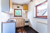 PRONÁJEM BYTU 1+KK 38 m2, PRAHA- ÚJEZD NAD LESY, cena 16000 CZK / objekt / měsíc, nabízí Allrisk reality & finance s.r.o.