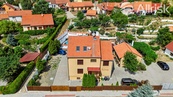 PRODEJ ZAVEDENÉHO PENZIONU S BAZÉNEM A VINNÝM SKLEPEM - VALTICE