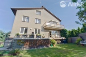 Prodej rodinného domu 210 m2, dva byty 3+1, 4+1, zahrada 790 m2, dvougaráž, Havířov - Prostřední Suchá, cena 8295000 CZK / objekt, nabízí Allrisk reality & finance s.r.o.