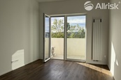 Pronájem moderní kanceláře/ateliéru 1+kk s terasou - Allrisk MERIDIEM, Brno-Komárov