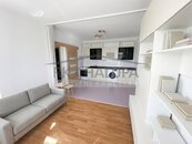 Prodej bytu v OV, 2+kk, ul. Lipová, 6. patro, balkon, Český Krumlov, 50 m2, cena 3495000 CZK / objekt, nabízí 