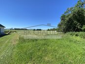 Pozemek k zástavbě rod. domy, kraj obce Mahouš, sítě u pozemku, 3.847 m2, cena 999 CZK / m2, nabízí RK CHALUPA s.r.o.