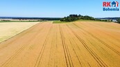 Prodej orné půdy o výměře 37764 m2, cena 65 CZK / m2, nabízí