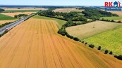 Prodej orné půdy o výměře 6911 m2, cena 65 CZK / m2, nabízí